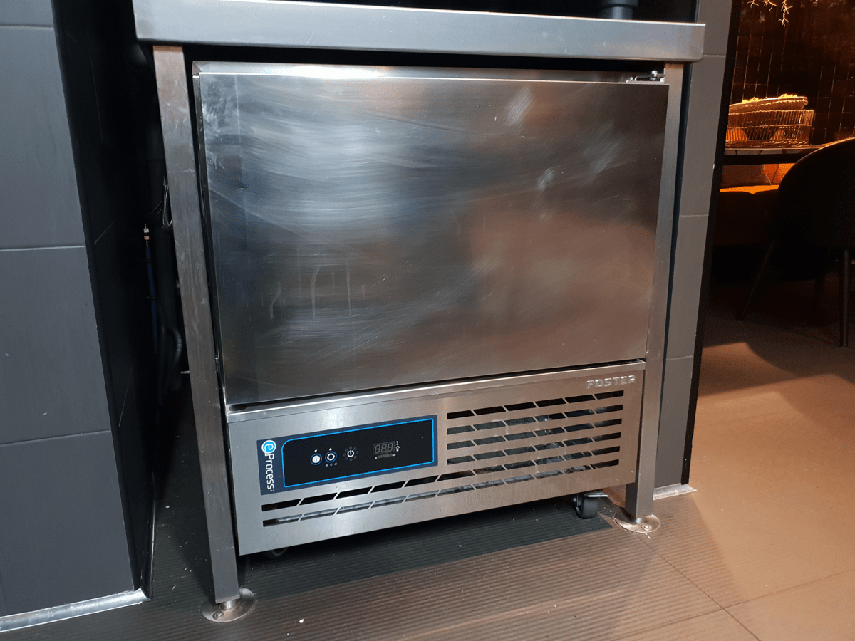 Equipement de cuisine installé par l'équipe de Sorefclime